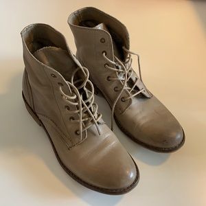 MIZ MOOZ french grey leather booties